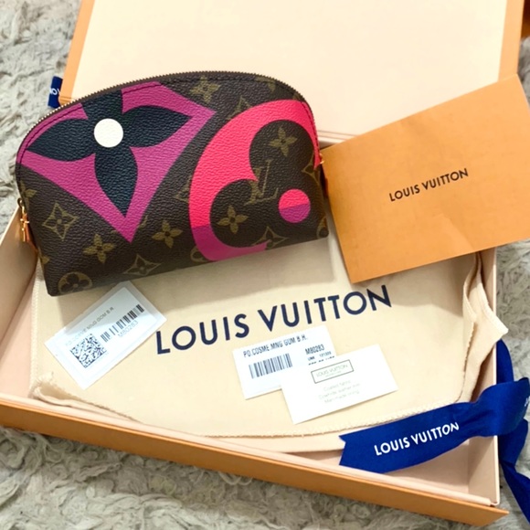 louis vuitton game on pochette cosmetique
